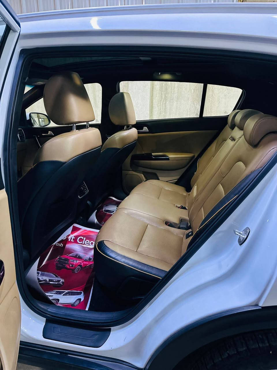 سلام عليكم. سياره سبورتج جي تي لاين
موديل 2021   خليجي مكفوله كفاله عامه عدا بارد. شبر بالجاملاغ الخلفي.  العنوان. بغداد
***********
