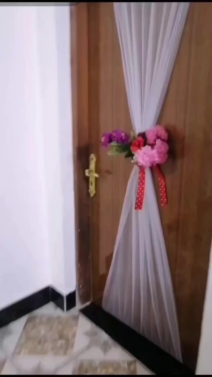 السلام عليكم
قرفه خشب للبيع استعمال شهرين المكان الفلوجه
***********
