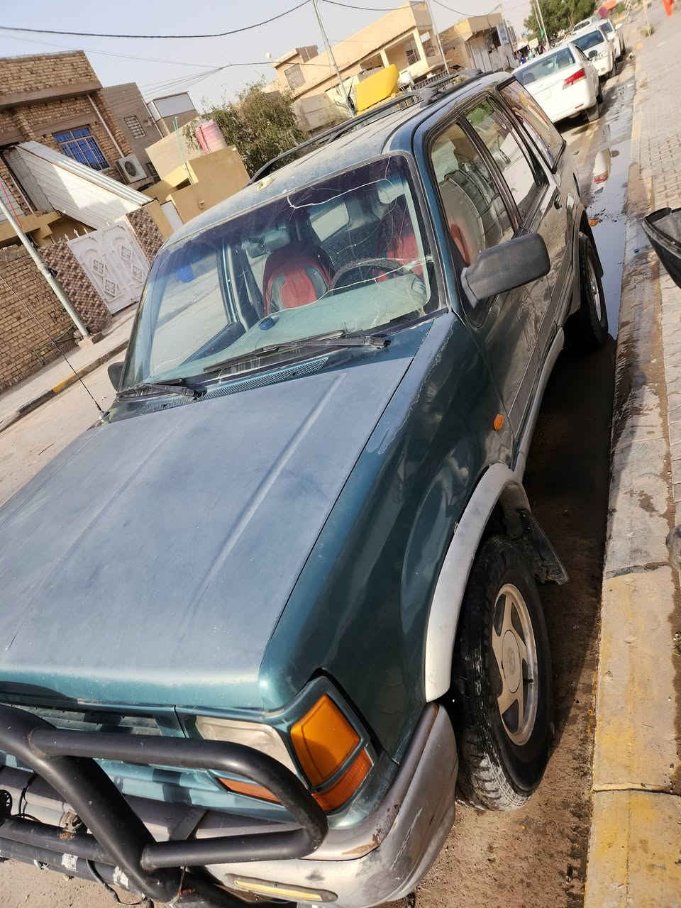 فورد اكسبلور موديل 1994 محور مكينة ونجي 2000 وتجي 24 ولف سيارة جاهزة سنوية ل 2030 مشروع وطني بأسمي مكاني كوت السعر 33 وبيهة مجال للاستفسار الاتصال على الرقم *********** او ***********
