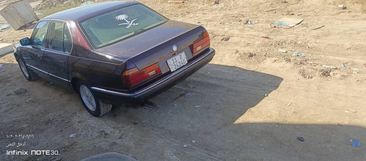 سلام عليكم من رخصت الدمن بي ام حجم 735 كير عادي موديل 92 بسمي رقم بغداد مكينه 8 سندر  مسكر مكان سياره المثنى قضاء الخضر سعر 63 بيها مجال ***********
