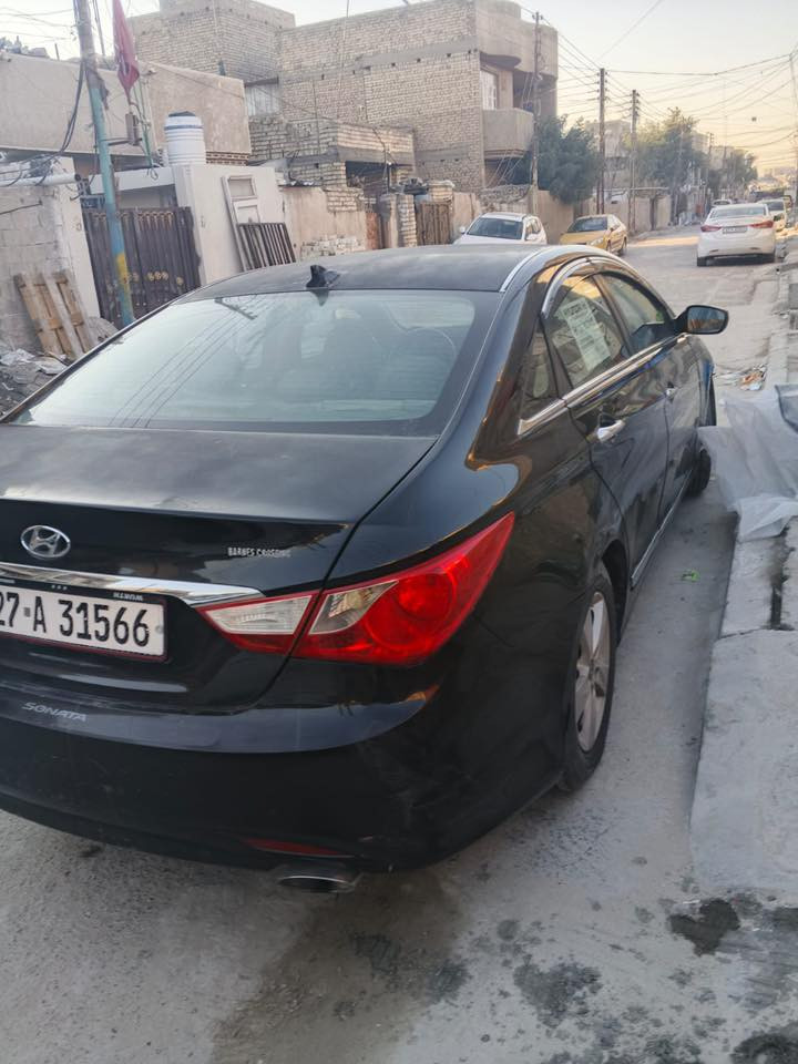 سوناتا 2013 وارد امريكي بيهه قطعتين صبغ فقط وموضحات بلسونر بائسمي رقم ذي قار السياره جاهزه محرك 4 سلندر 2400 السعر 83 عنوان السياره بغداد البياع للستفسار ***********
