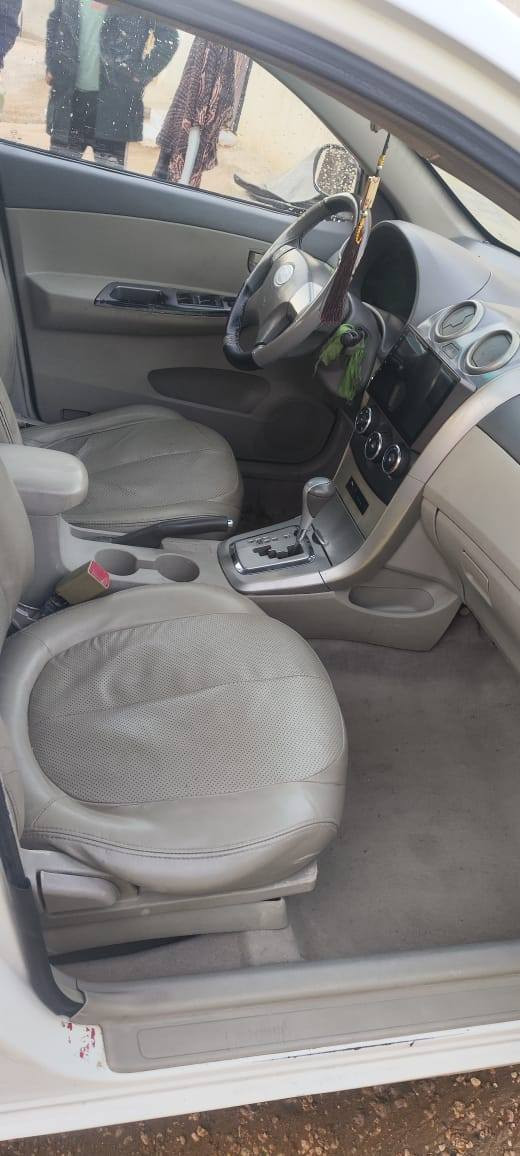 السلام عليكم   سياره BYD g3  2013 بصمه للبيع مكفوله من الضربه بيه رشات صبغ كير محرك كفاله عامه تبريد ثلج تخم تاير فتحه بالقماره اشاره بالمري    . السعر 44 مع المجال مكان السياره نجف ***********.
