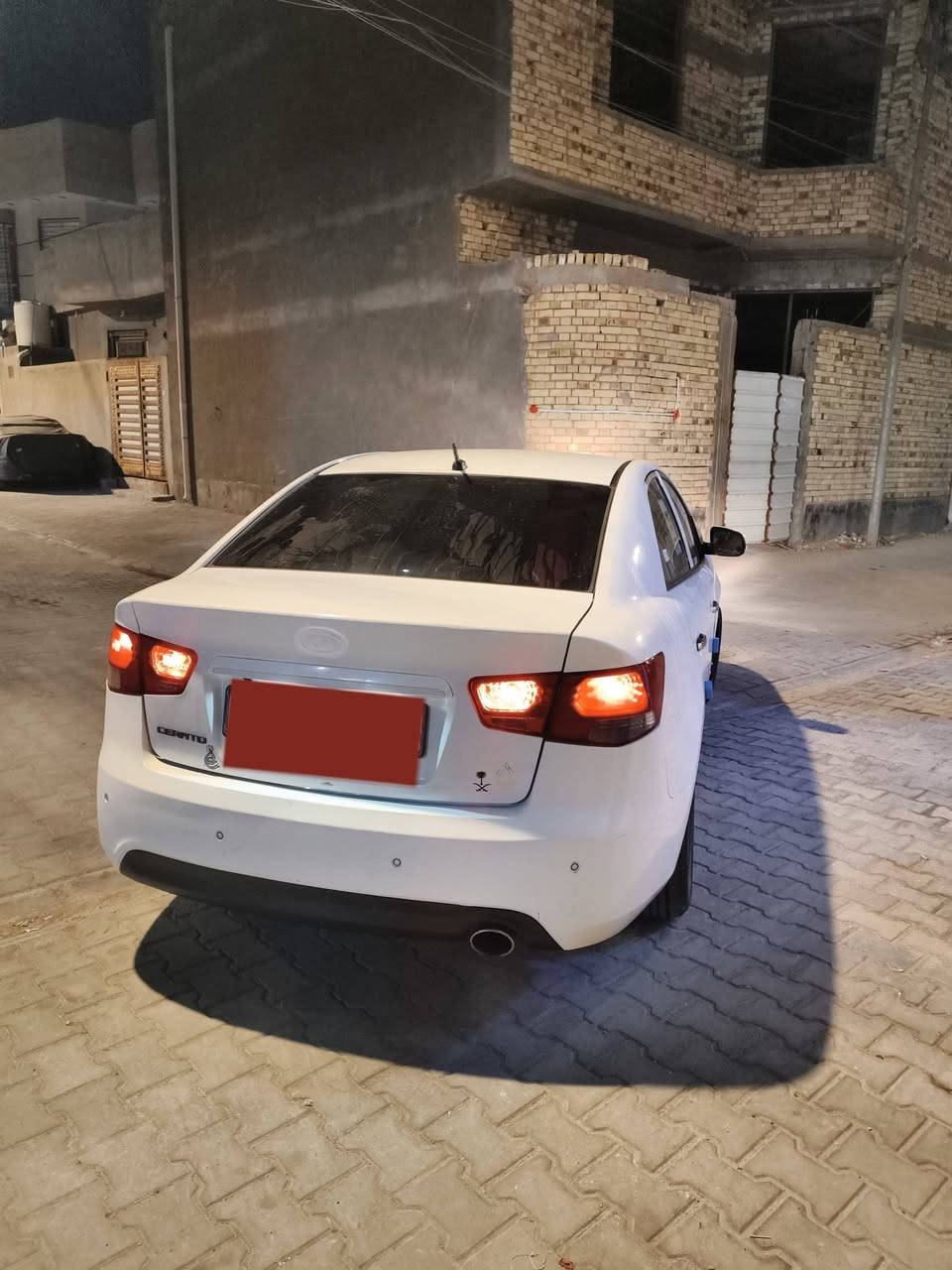 سيراتو مديل 2013 السيارة مكفولة خليجية فول مواصفات فتحة بصمة تشغيل عن بعد رقم اربيل راعي السيارة بصرة ومكان السيارة البصرة السنوية لغاية 2028 رقم الجديد الانكليزي السعر 116  رقم الهاتف *********** السيارة جاهزة من كلشي
