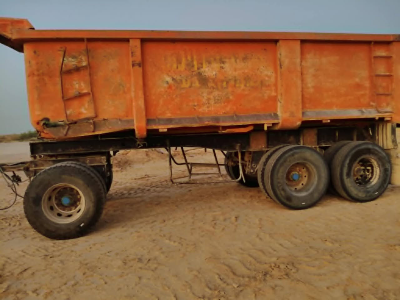 سلام عليكم مقطوره للبيع مكفوله دنكير 14استفسار......***********
