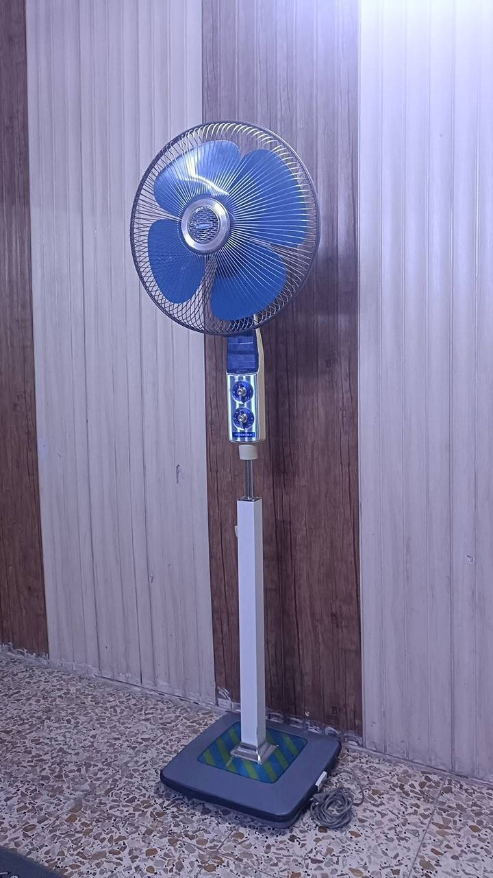 سلام عليكم .مروحى توشيبا نظافة. 90% .سعر 65 الف .مكان بغداد مدينة الصدر يوجد توصيل ***********
