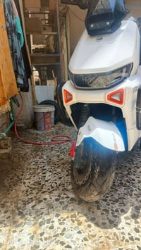 دراجة للبيع سعر 900 بيهه بك 4نمر 6بطاريات تمشي 70 حقيقي 07732966314