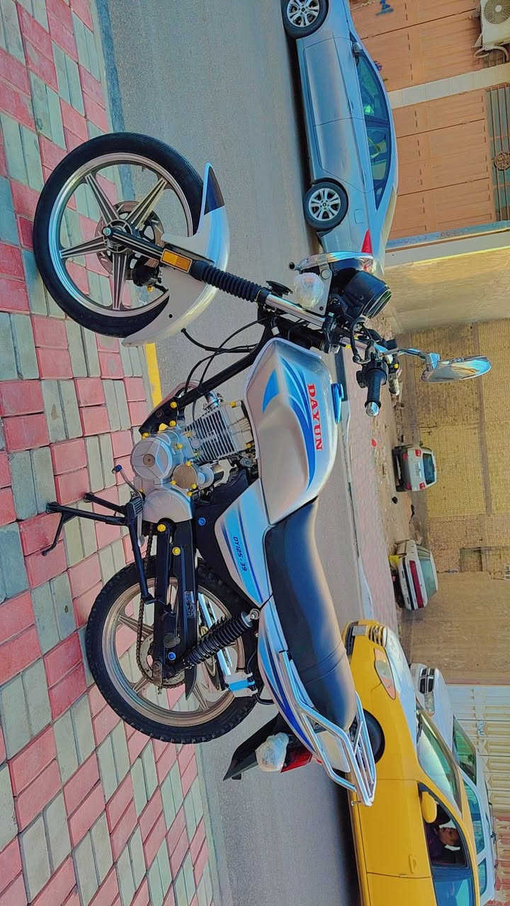 دايون عضم موديل 21 اوراق كاملة بسمي تجي تفحص وتقتنع وداورلك
الدراجة كل شي بيهة شغال ماوتصرف عليهة كلشي عدة واير العداد السرعة ولباقي ترايك للبصرة السعر 925 شراي خابر وبخدمتك عنوان كربلاء  حي السلام ‏‪0783 883 1106‬‏
