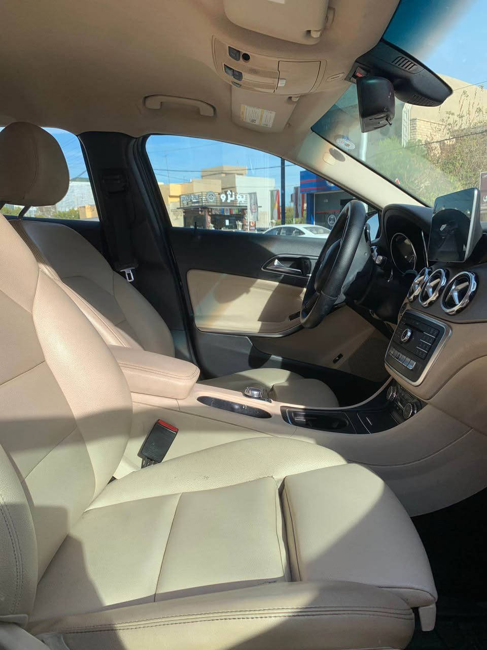 Mercedes GLA 250
مۆدیل / ٢٠١٨
صبغ / نيه ❌
۲ پارچە بیلاد گـــــــۆڕاوە 
بێ ناوگرتن ، ئێڕباگ سوکان 
مەکینە 20 ی تۆڕبۆ نەکرایتەوە 
ڕەقەم هەولێر سەنەوی بەسەرچووە 
مەودای رۆیشتن 136 km 
نیو مواسفات 

 تەنها فرۆشتن 

نـــــــرخ   ::  $۱٦٨   وەرەقە

***********واتساب أربيل, العراق
