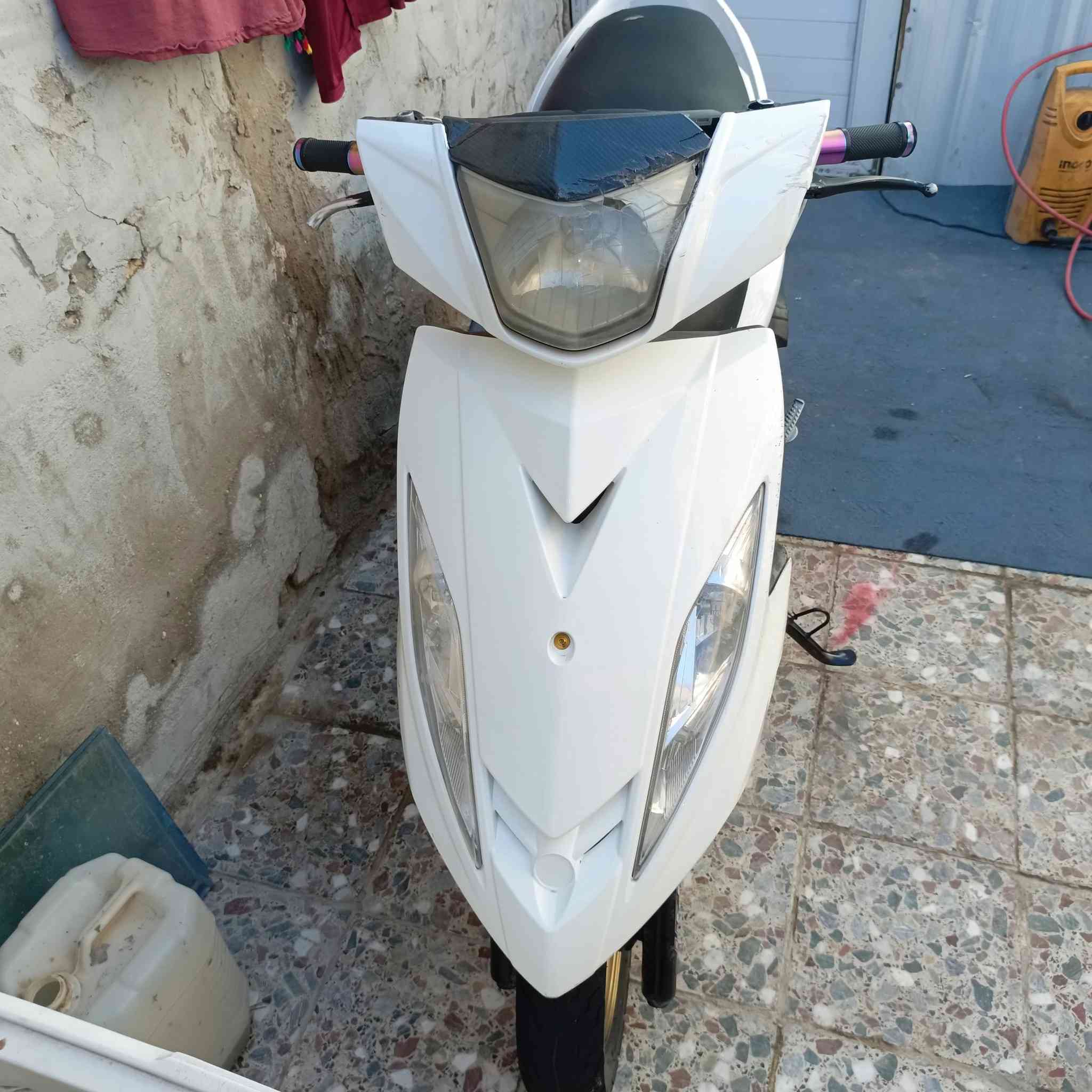 اسلام عليكم دراجه جي تي ار مفتوحه المكينه جانت مزوده رجعاهه بلادي للبيع سعر450وبيهه مجال مكاني نجف حي الميلاد شراي اتصل ***********
