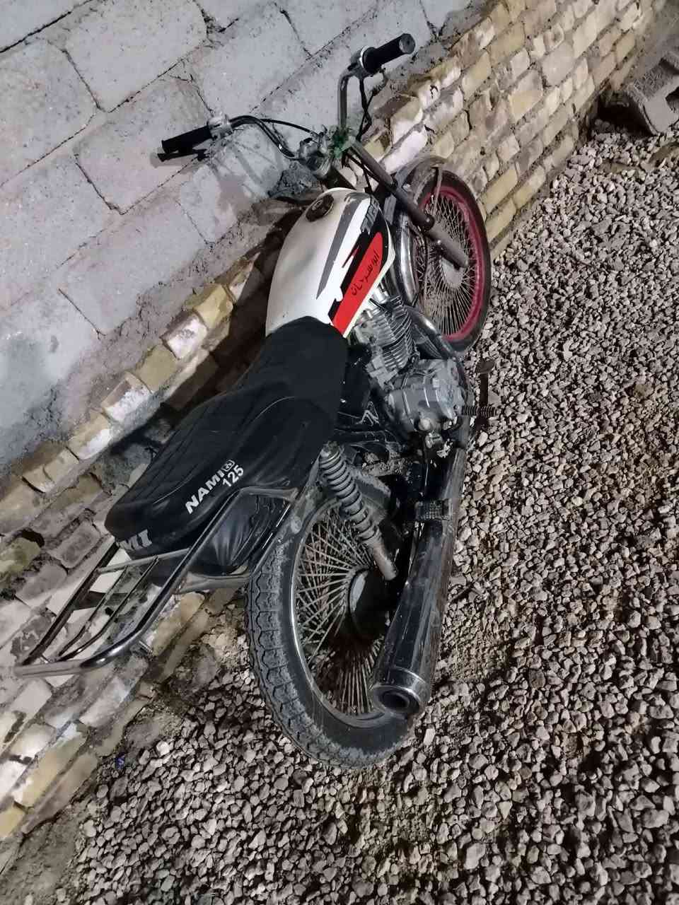 دراجه البيع مكفوله سرقه وعشاير
ترهم مراوس موبايل بس كون جديد وفرق 
السعر،200
***********
