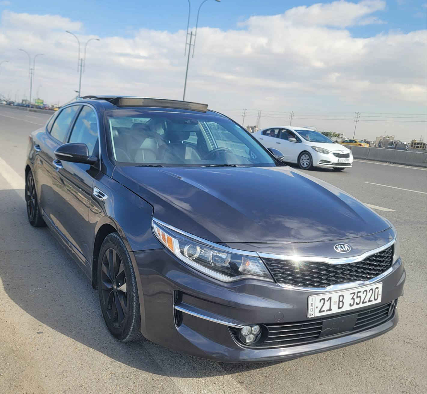 اوبتما موديل 2018 
رقم سليمانيه بأسمي 
وارد أمريكي  فول عده البصمه 
محرك 2400 
بانوراما 
كشنات كهربائي 
شاشه 
وباقي المواصفات 
السياره بيهه صبغ بنيد وجاملغ 
ورقم الشاصي بالمنشور 
السعر 132 مكان السياره بغداد اليوسفيه 
***********
