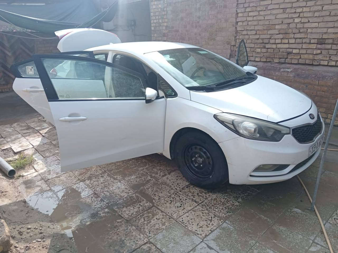 السلام عليكم كي فورتي ٢٠١٦ غاز بانزين باسمي حادثه سرقه جاملغات اماميه كير عادي 6 نمر مكينه ٢٠٠٠ دوش رقم ميسان باسمي السعر 110وبيه مجال للستفار اتصال برقم *********** خاص ما جاوب تصل وتدلل
