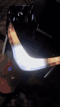 سلام عليكم 
دراجة cbr 250 r
رمبه نازله من بيت طارش
كير ومكينه مكفول
حماوه مكفوله متعبر النص
عنوان /مدينه الصدر 
سعر 15$بيه مجال 
هاتف /***********
