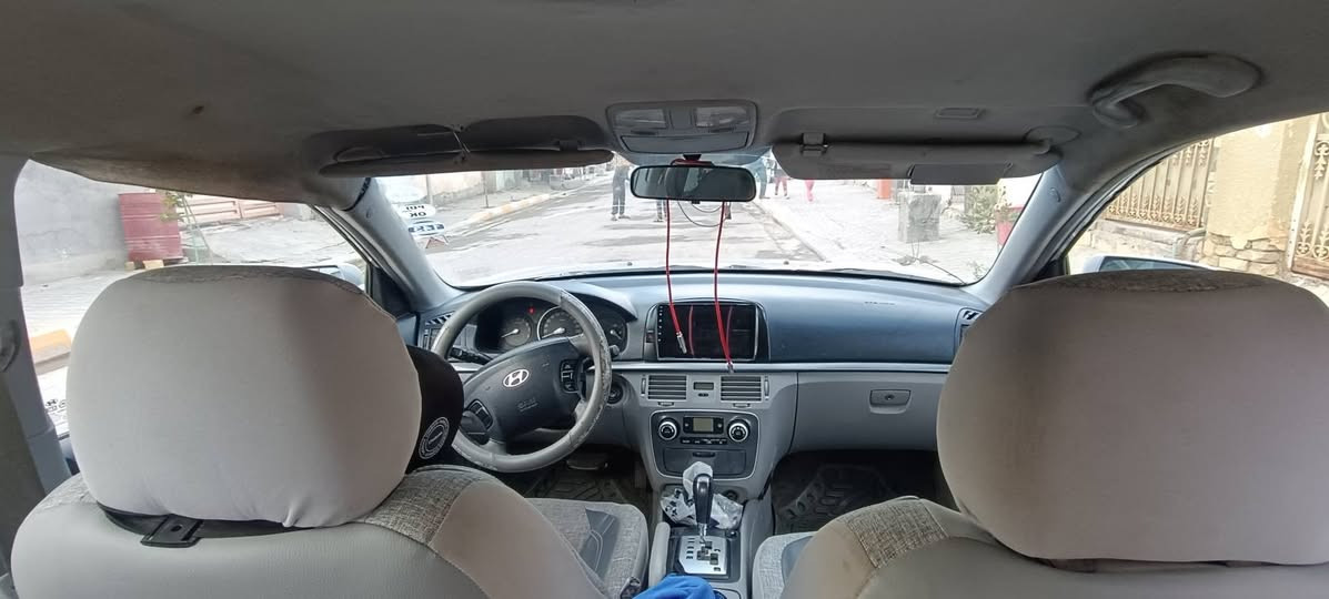 سلام عليكم ورحمه الله 
 سوناتا // رقم ديالى مشروع وطني تداور وين ما تريد 
مديل/ 2007 
مكينه / 2000
نوع / خليجي 
كشنات تدفئه 
مثبت سرعه كروز 
كرسي سايق كهرباء 
بدون فتحه 
سبير شركه بل سياره 
سنويه ب26/ بشهر 5 
بسمي تحويل نفس اليوم او ثاني يوم 
مبدل قطعه وحده ول باقي مكفول على وضع الشركه
سعر 90 وبيها مجال للطيبين  
للاستفسار //الدوانيه 
***********
