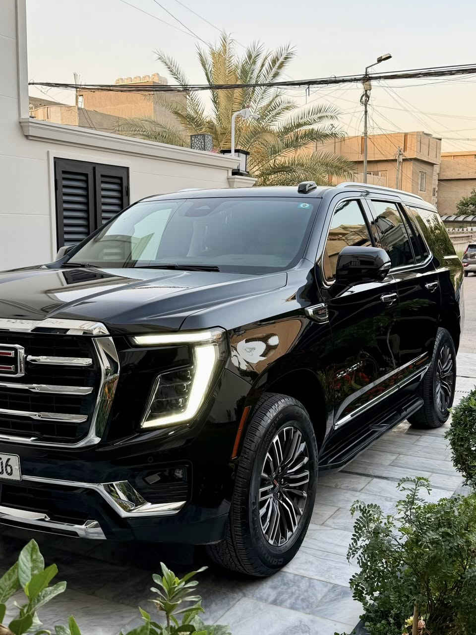 يوكن الفيشن 2025 وكاله خليجي
ماشيه 20 الف كيلو مكفوله 
ماعدا الجاملغ الامامي صار بي صبغ 
اثر طخه بسيطه رقم بغداد باسمي 
السعر 58300$ بيها مجال بسيط جدا
مكانها بغداد ***********
