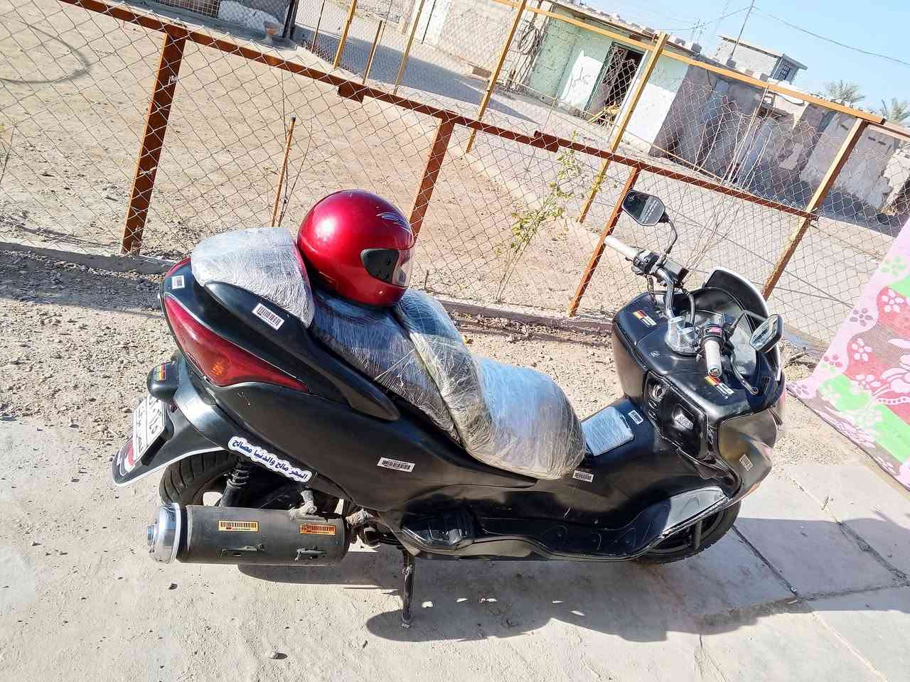 السلام عليكم للبيع دراجه فورزه 08 موديل 17 محرك كهربائيات جيد جدا بأسمي السعر 650 وبيه مجال ترهم مراوس ب ايراني ***********
