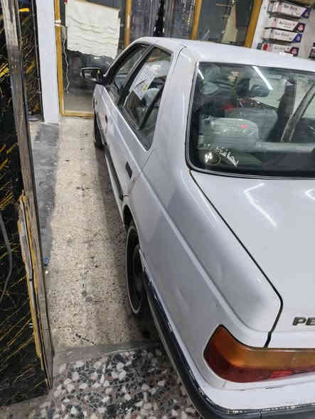 السلام عليكم بيجو بارص موديل 2012 للبيع 
كير ومحرك خير من الله رقم دولي جديد صاحبه بنجف يريد تحويل 
ضربه جاملغ  موصل لغد سليم وبنيد طاير  سياره يرادله صدر خلفي فقط وتبريد ماكو سعر 45 وبيه مجال للطيبن مكاني بغداد رقم هاتف ***********
