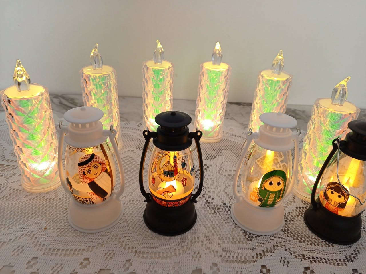 بنات عندي فوانيس الكتروني صغار وكوشات رمضانية وماعون خشبي هلال منو تريدهم شلع


**إذا كنت صاحب هذا الإعلان وتريد حذفه لأي سبب، رجاءا أرسل رسالة إلى الدعم الفني**