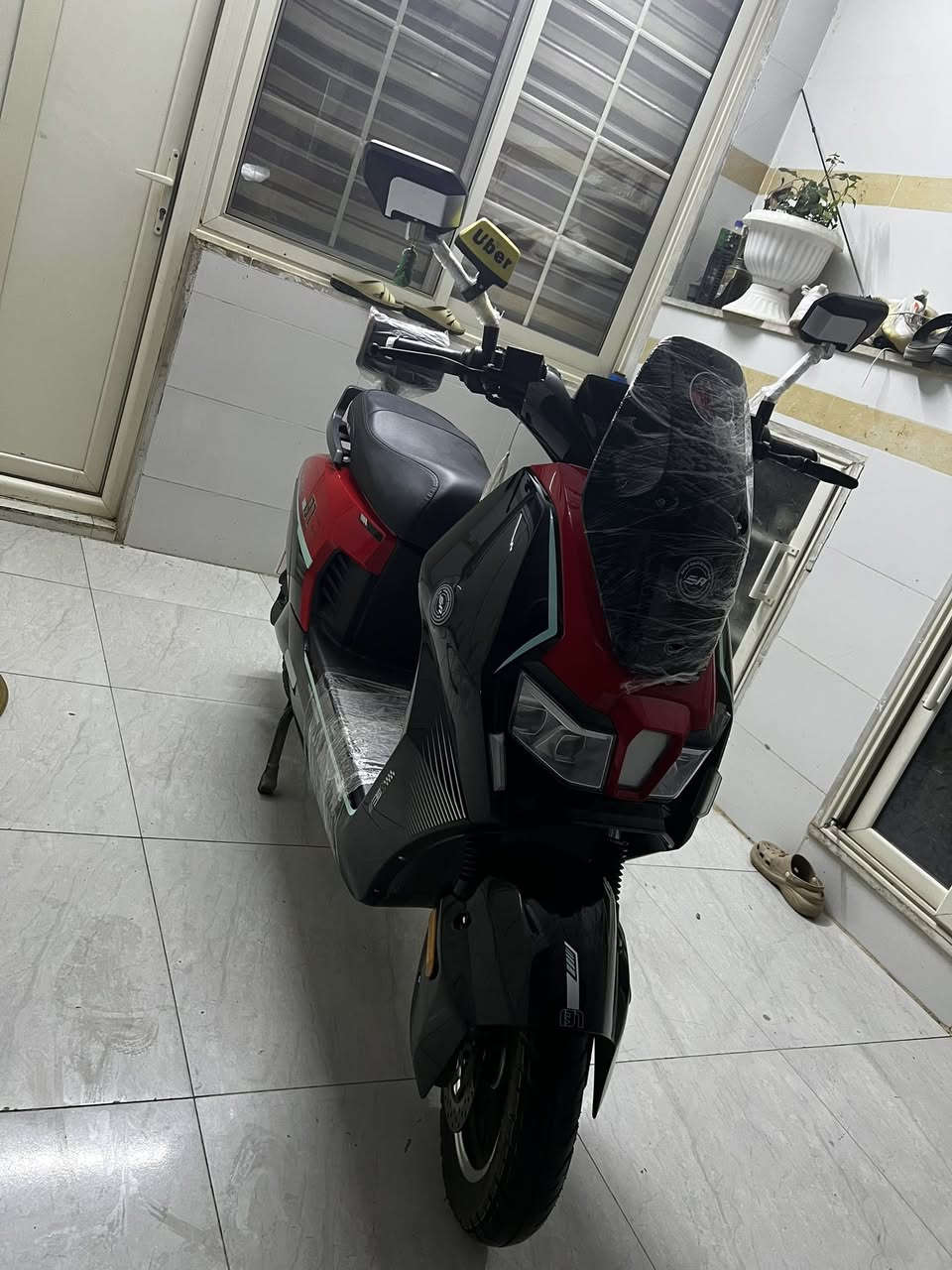 سلام عليكم 
دراجه من شركة سيزر 
دراجه صارلي اقل من شهرين لمن اخذتها 
دراجه نضيفه 100‎%‎
بطارياتها بعدهن بل جيس 6 بطاريات مصطره يعني دبل العاديات دراجه بيها بلوتوث لايت عالي ناصي لايك مال لكزز عالي كلش وقوي زنون بي سويجين وبصمتين دراجه كلش حلوه وكلش نضيفه  ملف 2000W دراجه 3 سرع السرعه الحقيقيه 80 السعر خاص. وبيها نضام R ونضام P


**إذا كنت صاحب هذا الإعلان وتريد حذفه لأي سبب، رجاءا أرسل رسالة إلى الدعم الفني**