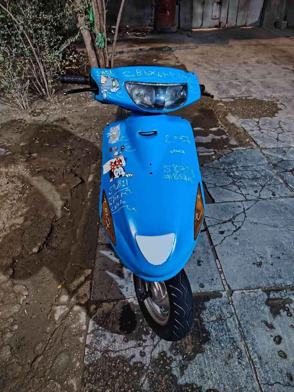 سلام عليكم شباب دراجه فراشه للبيع الدراجه حلووه ونظيفه الدراجه مفتوحه مره واحده الدراجه كامله  السعر 400 وبيه مجال العنوان الديوانيه مركز *********** وبي واساب
