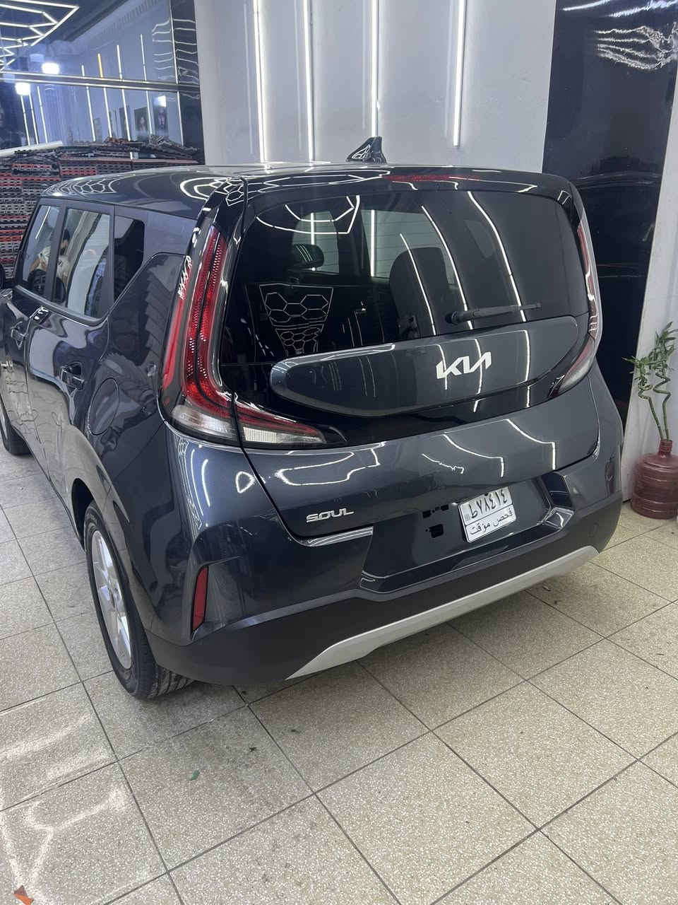 السلام عليكم
كيا soul موديل 2023

بدون رقم منفيس بسمي 

بيها رقم فحص مؤقت 

المواصفات S 

بصمة

محرك ٢٠٠٠

رادار امامي خلفي جانبي

نقطه عمياء 

 ويل كب 

كشن كهرباء 

شاشه چبيره

تبريد شاشه

 تحديد مسار وتوقف ذاتي  

ثلاثة انضمه قياده 

الحادث فقط البيبان وثنينهم اتصلحن

السعر 140

***********
