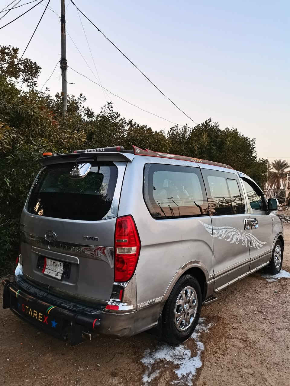 السلام عليكم اخوان سياره استاركس 2008 مفتوح محوره مسكر رقم بابل مصبوغه حزام سياره جاهزه من كلشي شاشه تحكم استيرن مكينه وكير سورنتو جدد تخم تاير جديد حداديه جديده عنوان السياره بابل القاسم رقم ***********
