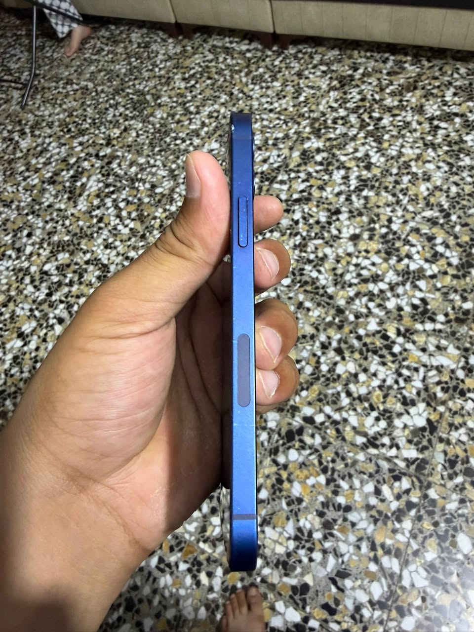 ايفون 12 ذاكره 128 بطاريه 90 ممبدل بي ايشي مكفول بي فطور بل كلاس كله شغال استخدامه يخبل رايده 270 وبي مجال عنوان بياع الشرطه الخامسه *********** 🩵
