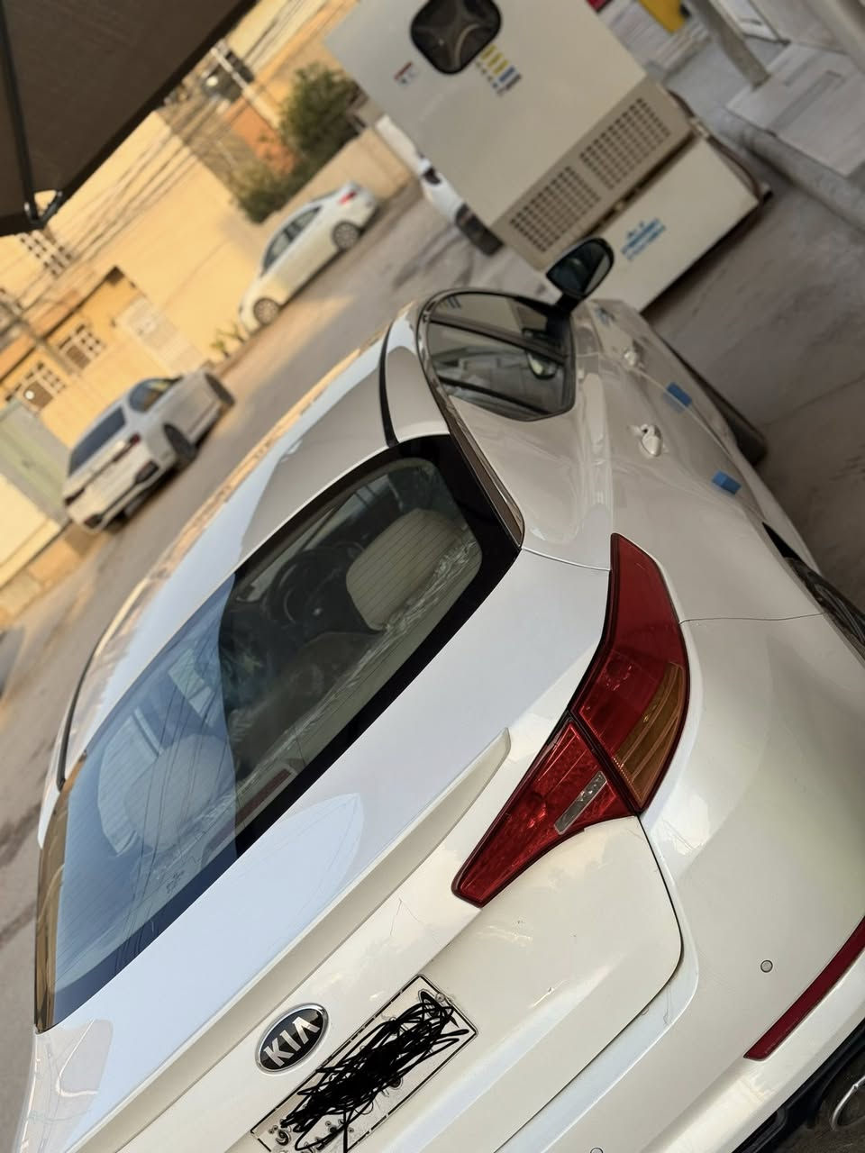 اوبتما موديل 2013 رقم بغداد باسمي
محرك 2400 تبريد قطعتين بصمه تحكمات جهتين 
حساس امامي خلفي فول مواصفات عدا البنراما 
بيها صبغ قطعه السعر 123 وبيها مجال 
***********
