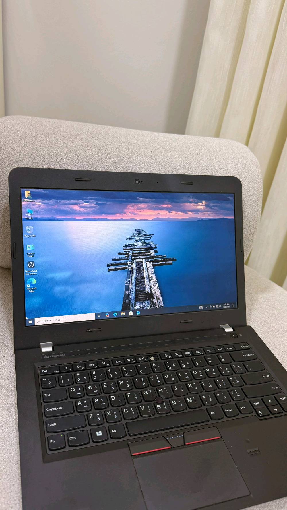 💻 للبيع لابتوب Lenovo ThinkPad (حالة جيدة جداً)

🔹 الموديل: Lenovo ThinkPad
🔹 المعالج: Intel Core i5-6200U بسرعة 2.30GHz
🔹 الرام: 8GB DDR3
🔹 الخزن: SSD Toshiba 256GB
🔹 كرت الشاشة: Intel HD Graphics 520
🔹 النظام: Windows 10 Pro 64-bit
🔹 الشاشة: 14 إنج
🔹 المنافذ: HDMI، LAN، 3 منافذ USB، مدخل سماعة
🔹 البطارية: تعمل بصورة طبيعية
🔹 الشاحن: أصلي موجود ويا الجهاز

✅ مناسب للدوام والدراسة والأوفيس والبرمجة والتصفح والعمل على برامج الجامعة.
✅ سريع بالإقلاع والتشغيل بسبب الـ SSD.
✅ الكيبورد والتاتش والكاميرا شغالات بصورة طبيعية.
✅ الجهاز نظيف ومفحوص وجاهز للاستخدام مباشرة.

📍المعاينة على الطبيعة متوفرة.
📩 للاستفسار 
الاتصال على الرقم ***********
أو التواصل خاص.