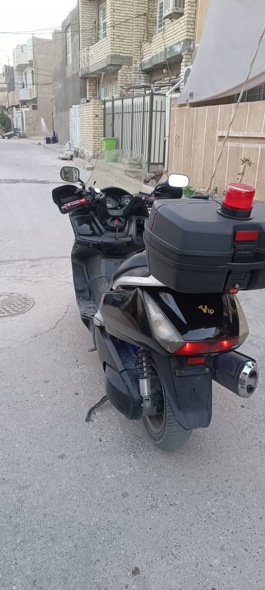 سلام عليكم سلفر ونج مكينه مكفوله كفاله برغي ما مفتوت وراد امريكي سرعه200سعر 16وبيه ***********
