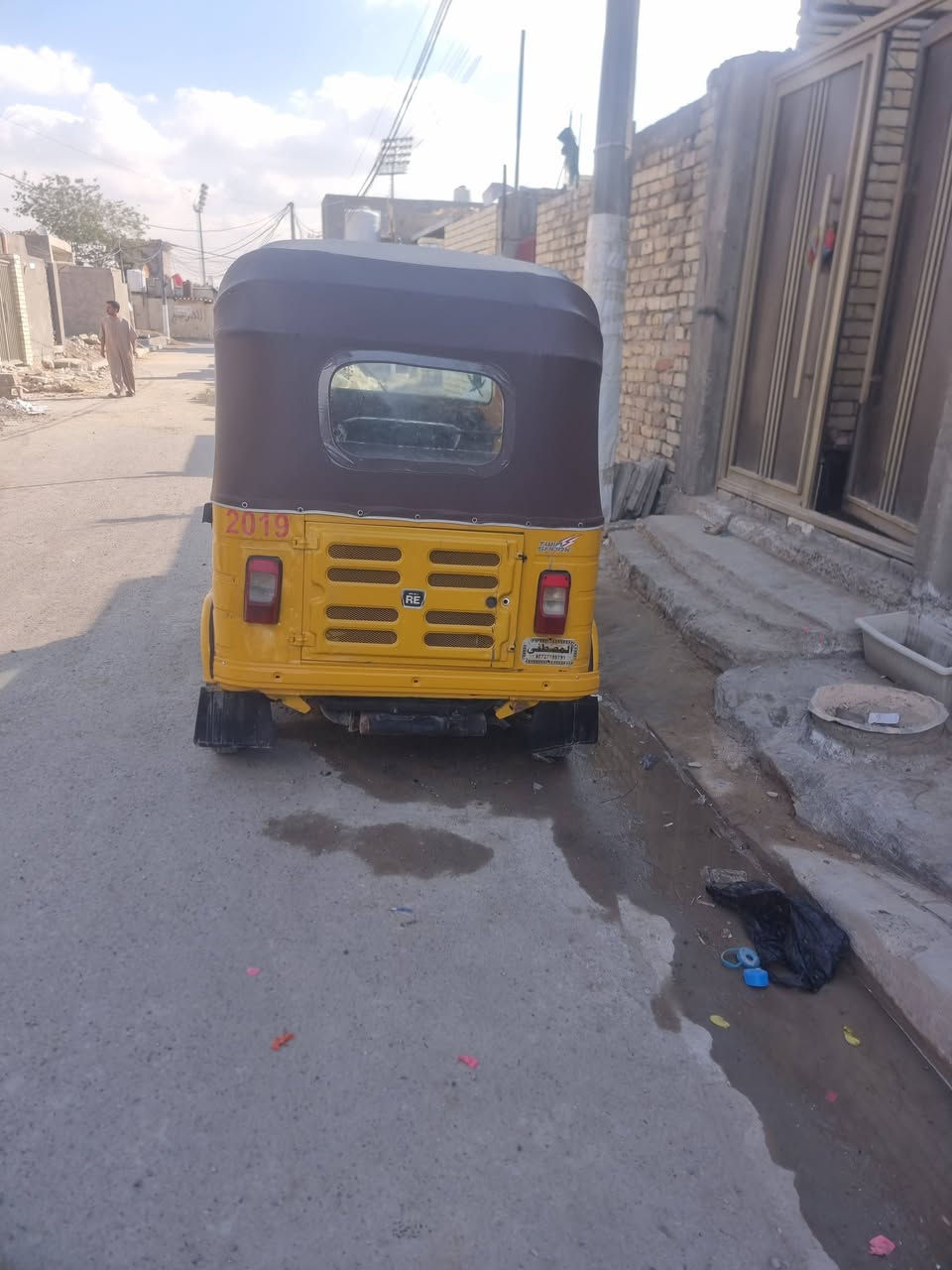 سلام عليكم تكتك البيع 19شهر 10 رقم وتحويل ثاني يوم تكتك كامله من كلشي مكينه اكسن لا تنقيص لا تبخير ما مشروكه مابيه اي خياسات تخم تاير جديد جادر كهربيات كله شغاله جادر جديد كبل تطلع بيه الشغل *********** مدينه الصدر حي الكوفه
