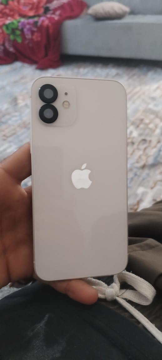 سلام عليكم ايفون 12عادي  شرق اوسط  مابدل بي شي بطارية 78 بلادية مراوس ب13 عادي وانطي فرق ويرهم بيع سعر خاص  ***********
