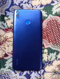 هونر 8c • شبه جديد • ملحقات كاملة