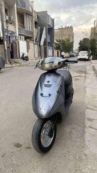 سوزوكي 60 • نظيفه • عليها أوراق