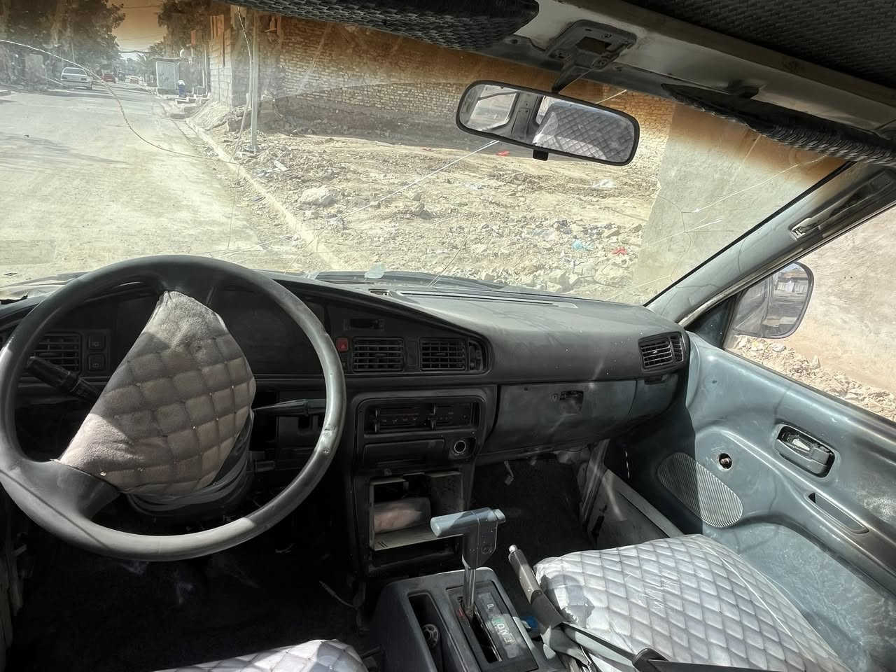 سياره فاره البيع موديل 93
سنويه ساقطه 
رقم واسط 
عليها غرامه 200الف 
تنزل من سعر سياره 
سعر 30 
رقم ***********
