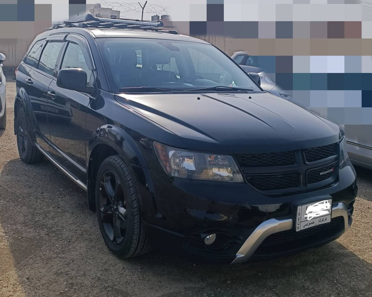 السلام عليكم
دوج جورني  موديل 2018
اللون اسود 
فئة كروز رود 
مكينه ستة سلندر 3600
ماشيه 119500 كيلو متر 
سبعه راكب - ثلاث قطع تبريد - بصمة تشغيل + ابواب - كشنات جلد  -كامره خلفيه - شاشه كبيره - مخابئ سريه عدد 2 . تشغيل عن بعد. بصمه 2 وباقي المواصفات المعروفه  السياره رقمها كركوك  مشروع وطني تكدر تداورها باي محافظه 
صور حادثها موجوده بالمنشور
السعر 150 وبي مجال 
المكان كركوك 
للاستفسار اكثر ***********   متوفر واتساب
