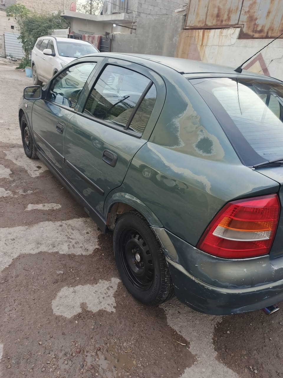 السلام عليكم استرا موديل ٢٠٠٢محرك وكير شرط تتفئه تبريد كهربائيات شغاله سيارة بلاديه وترايهه ل اربيل السعر  ٥٢ وبيهه مجال العنوان بغداد العامرية  ***********
