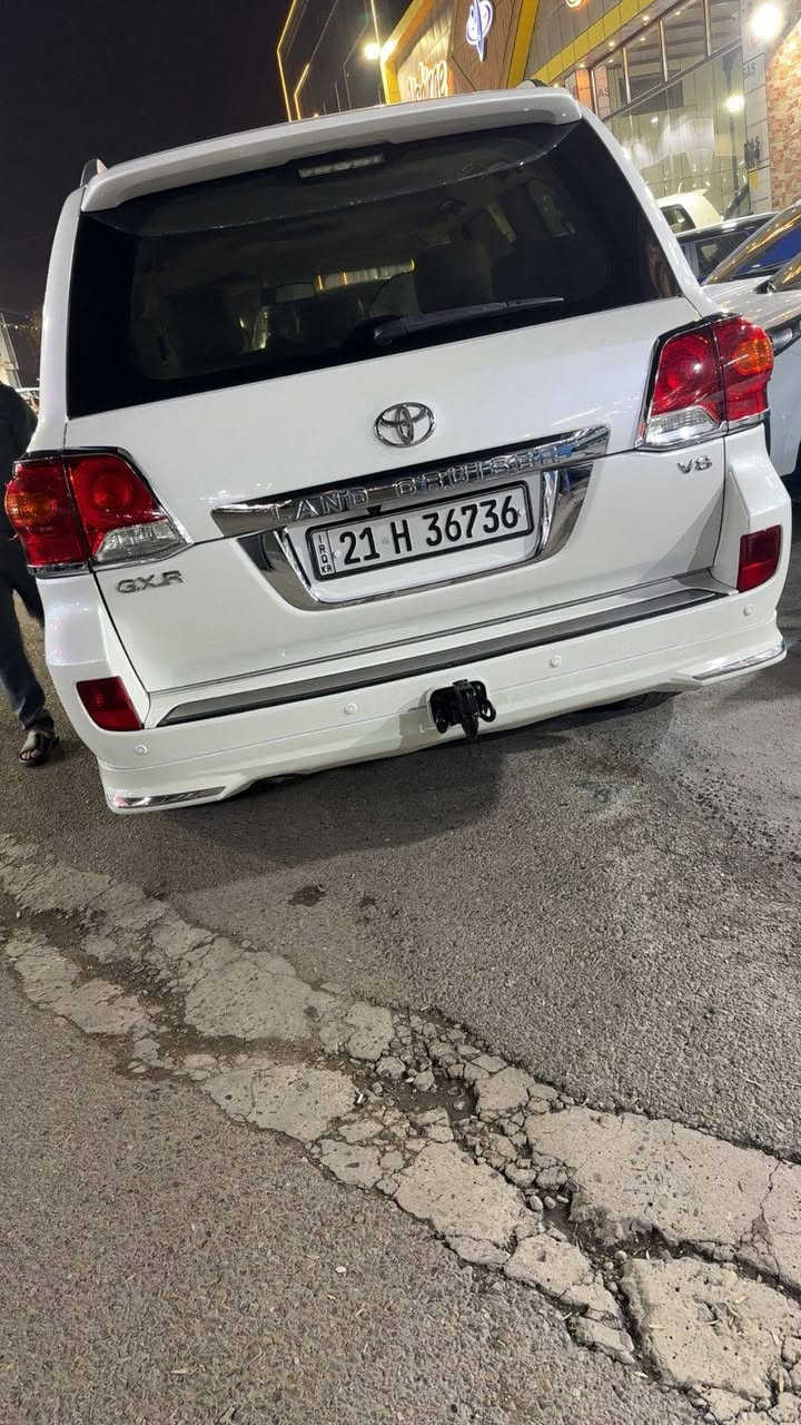 تحيه طيبه السلام عليكم
الاندكروز 2012 بريم 
فول مواصفات 
8 سلندر  4600 
مكفوله عده شويه صبغ داير جاملغ خلفي 
رقم شمالي باسمي تحويل مباشرة سنويه هزه جديد 
السعر 345. ورقه وبيها مجال 
إي استفسار 
*********** ابو احمد 
مكان بغداد البياع معرض المنار الحديث شارع 2
