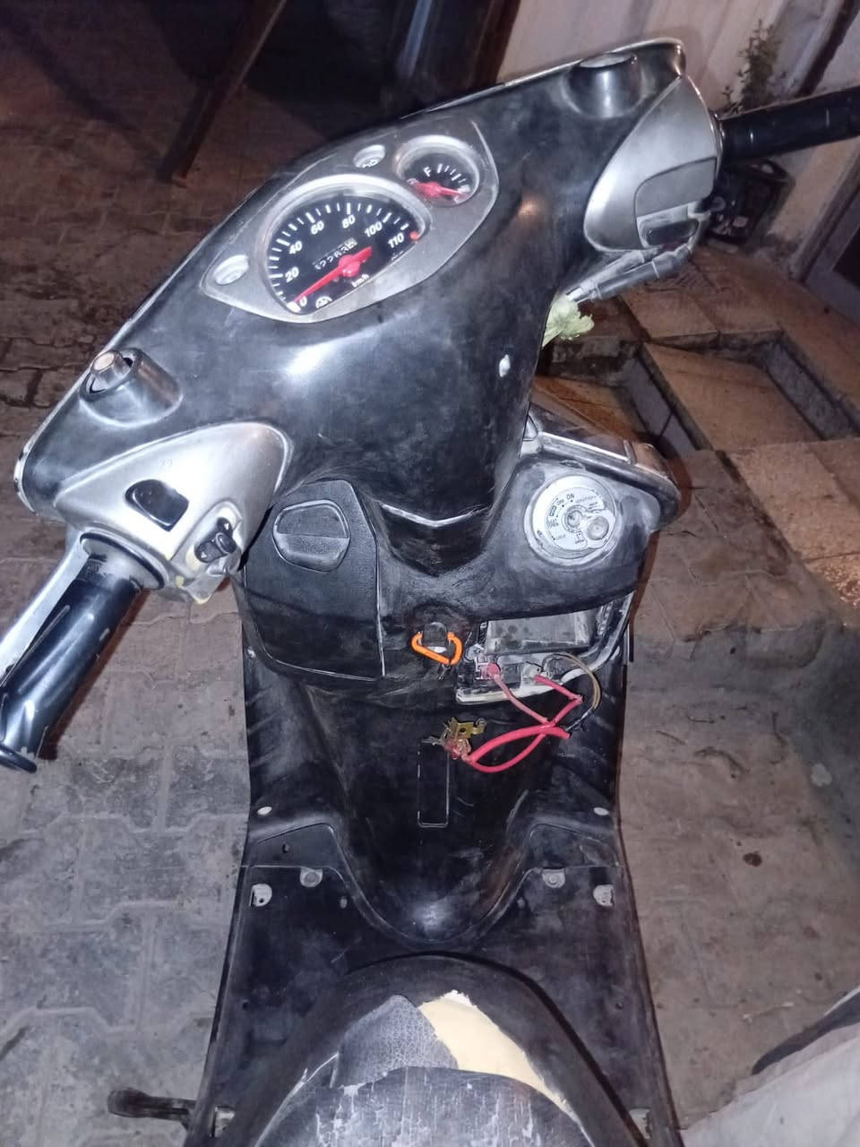 سكنس ١١٠ تجفيت جديد. بيها بس سلف بدون هندر ما شادلها اطيك وياها غراض الها صالنصه وجم شغله من عده البيها الدراجة ماتشتغل بيها عطل ومالي خلق اصلحها السعر ٢٠٠ وبيها مجال قليل

 0787 691 2554
