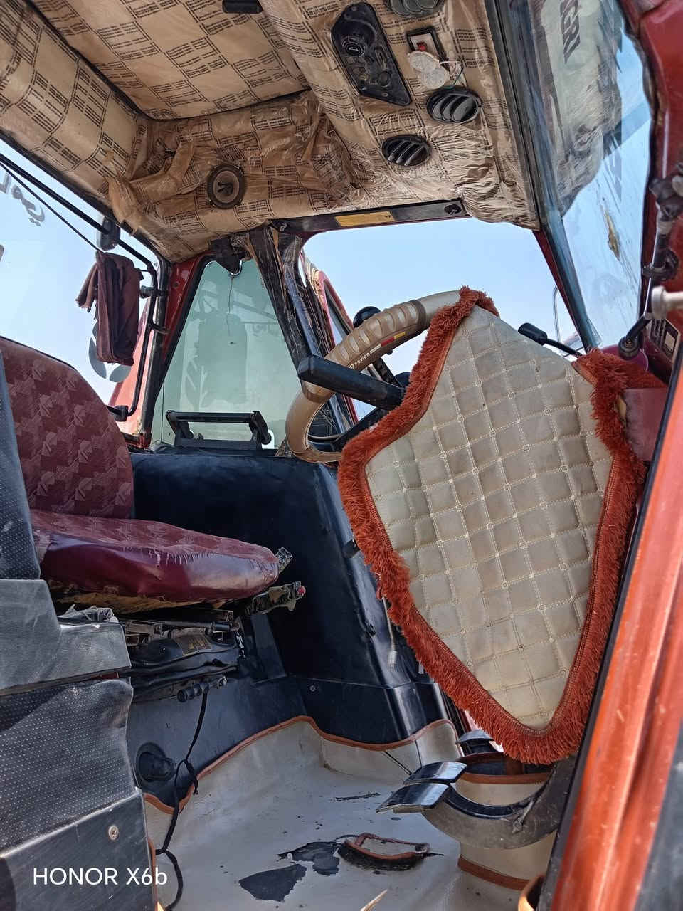 السلام وعليكم مكينه فيات 115 للبيع نضيفه جاهزه للعمل وراهة خرماشه تلطعش سجه  تبريد كهربائيات  تخم تاير  خلفي كامله عنوان ديالي جلولاء للستفسار اتصل ***********
