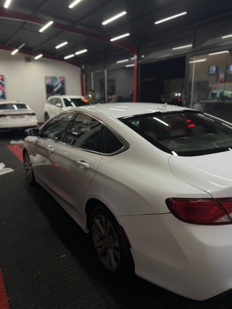 C200 للبيع
موديل 2017 S

مكينه V6 3600

السياره جديده وجاهزه 

تخم تاير جديد 

تبريد ثلج 

رقم اربيل الماني

كشنات جلد 

كشنات كهرباء 

تدفأة بالكشن 

شاشه كبيره 

ماشيه 150 الف 

وباقي مواصفات ال S
حادث السياره جاملغ خلفي وقبق جنطة مبدل 
وبالعراق مبدل جاملغ امامي فقط 
بدون ايرباك 
بدون اي كلوب مشتغل 

السعر 110

***********
