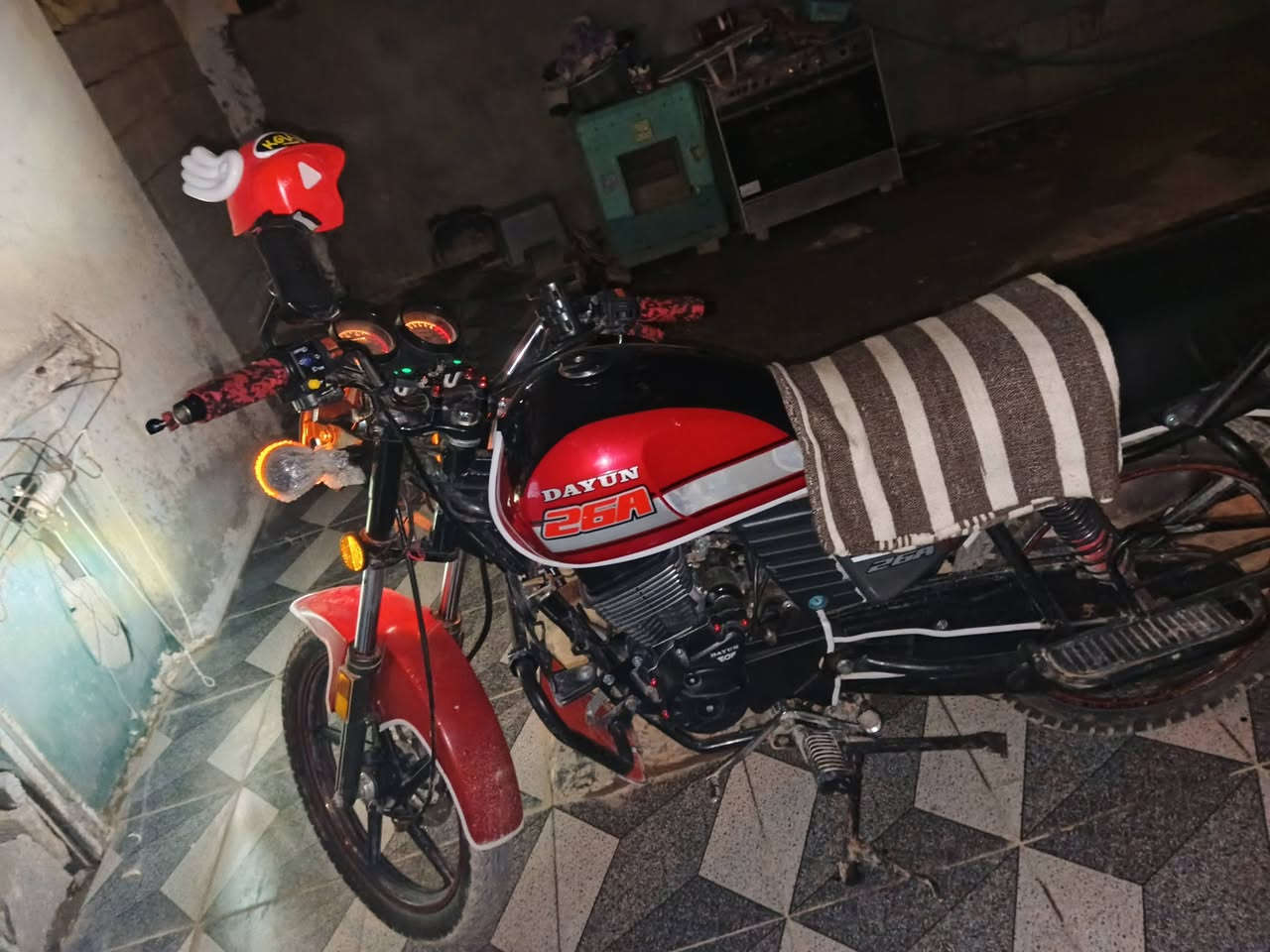 سلام عليكم دراجه دايون موديل 23اوراق سكنر 🏍️ مكينه 150cc
مامفتوحه شلع دراجه حلو ونضيفه سعره مليون 100وبيه مجال فدوه لو شراي لا يراسل ويتعبنه دراجه ترهم مراوس بغير لون فقط مكانه بابل جبله 
رقمي ***********
