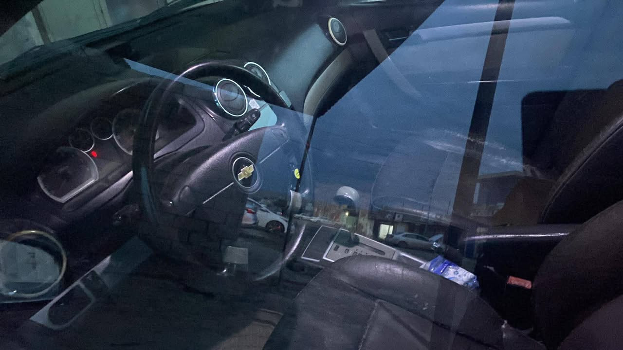 سلام عليكم
افيو امريكي موديل 2010 رقم بغداد نكليزي بسمي مكينه مسكر 1600
كير اوتاماتيك تخم تايرات نضاف باتري جديد سويج سنتر لك 
شاشه اندريد 4جام كهرباء السياره بيها صفحة اليمنة صبغ  بدون دواخل السعر 55 اوبيها مجال مكاني ديالى رقم ***********
