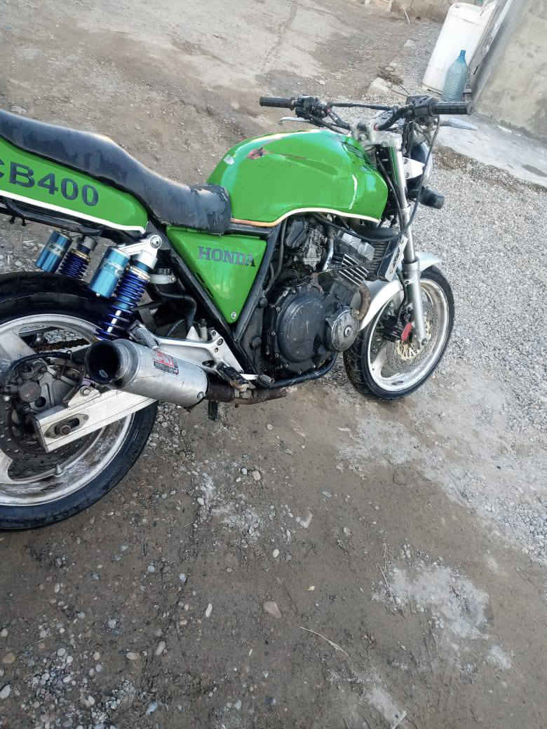 بطحه للبيع مكان تكريت سعر مناسب ***********
هم اذا مراوس بسياره يرهم
