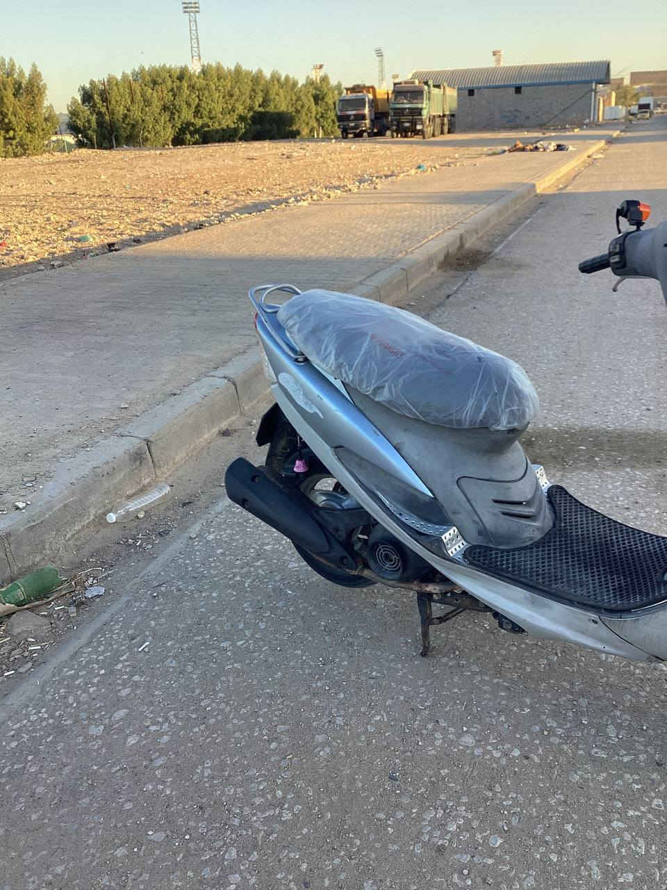 سلام عليكم دراجه البيع مكينه جيب فيتر وتعال ناعمه وحلوه كفرات ختم واحد من عده مكينه كهربايات كله شغاله من طول لطول اشاير بك لايت كله شغاله دراجه نكره سلف بكل وقت  عليه منضومه مال زنون قويه كلش ملاح شوفت عيك  مكان نجف جزيره مو تكلي تعال فلان مكان ول ميعرف سعارهن لا يجي ويكسر بيه 😊


**إذا كنت صاحب هذا الإعلان وتريد حذفه لأي سبب، رجاءا أرسل رسالة إلى الدعم الفني**