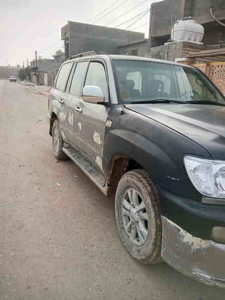 للبيع لاندكروز مونيكه ٢٠٠٢ محدثه ٢٠٠٧ كير مكينه كفاله رقم بغداد بسمي سعر 110 وبيهة مجال بغداد ابو غريب *********** او ***********
