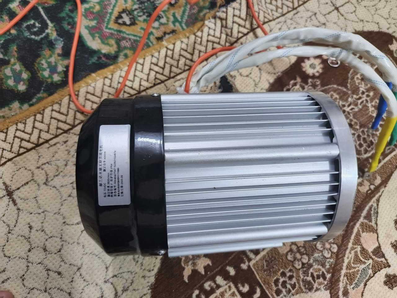 سلام عليكم ورحمه الله وبركاته
اخوان ماطور برشلس 4000 واط 72 فولت 
كامل هوه وعقل وضفيره بعده جديد بلكارتون 
10 حصان 
العزم 55 نيوتن 

السعر 700 الف


**إذا كنت صاحب هذا الإعلان وتريد حذفه لأي سبب، رجاءا أرسل رسالة إلى الدعم الفني**