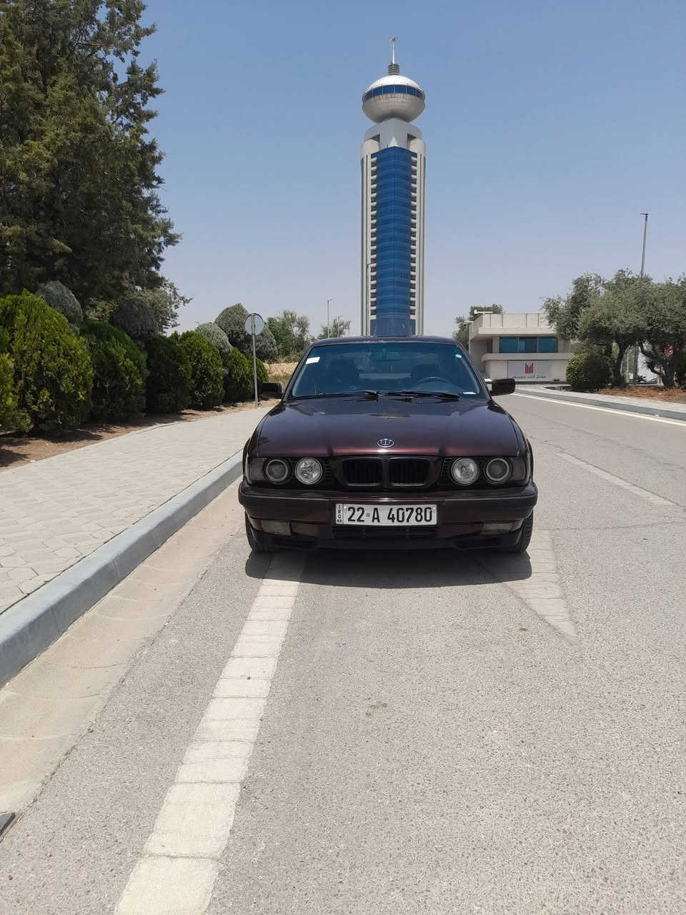 السلام عليكم 
بي ام BMW
البيع موديل 1991محدث 95
محرك 525 عدل 
بلاد اوتماتيك 
سياره فول موصفات 
اربعه جام كهرباي سلايت  كشن جلد دبل ارباك 
دبل جكمكه تحديد سرعه 
رقم سنويه وهزه  كله جديد وكاله بسمي شرط التحويل 
رقم اربيل 
التبريد نقصه بس رديتر 
مكاني السليمانيه 
السعر 69$وبي مجال حك الجيه 
السياره مكفوله بدون 
 حدث وبدون خيسات 
مامتوجد على الفيس. الشراي يتصل 
***********
