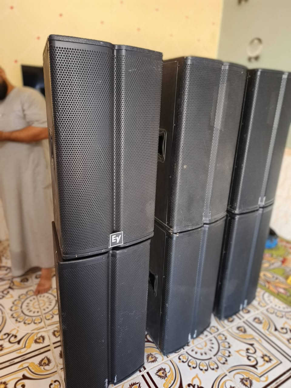 سلام عليكم 
لبيع أو مراوس بجهاز تندر 3000
جهاز دينكورد 1000 مستخدم
سعر 400
سماعات إيفي امتياز (أم شريحة) 
عدد 6
سعر الزوج 525
شرط الشرط
ما عده سماعه وحده عاطله

***********
***********
