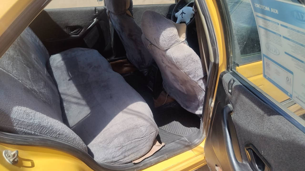 سلام وعليكم بيجو بارص موديل 15 رقم بابل سياره جاهزه من كلشي تبريد كهربائيات كله شغاله عوزه بس تايرات مكبنه بسليفون قبل فتره بدلته لا تنقيص لا تبخير مكان سياره ديوانيه مركز سعره 29 ورقه رقم لهاتف ***********
